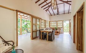 Villa Piňa dorada dependencia del hotel Casa Merlin